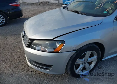 2015 Volkswagen Passat 1.8T Se из США, поврежденный, VIN 1VWBS7A37FC019833